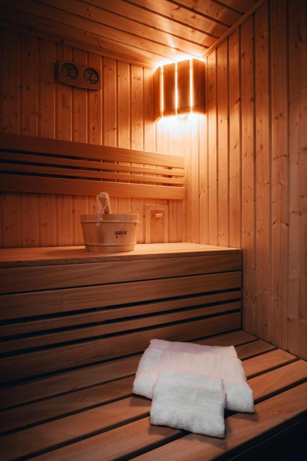 Luxury Oasis, Sauna, Ac And Free Parking Brünn Exterior foto
